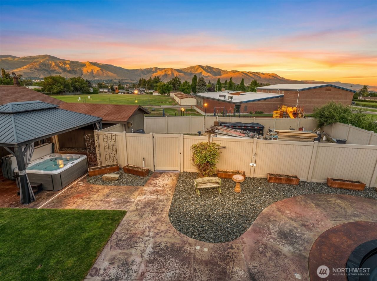 1428 NE Terrace Court, East Wenatchee, WA 98802 Main Photo