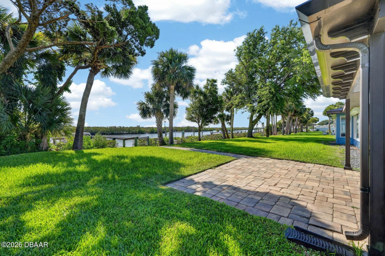 1136 Harbour Point Drive, Port Orange, FL 32127 Photo