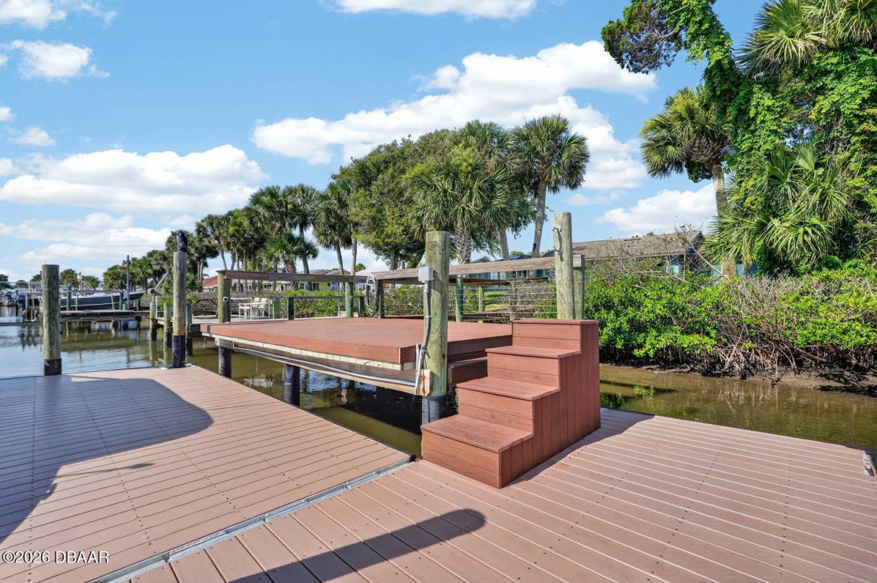 1136 Harbour Point Drive, Port Orange, FL 32127 Photo