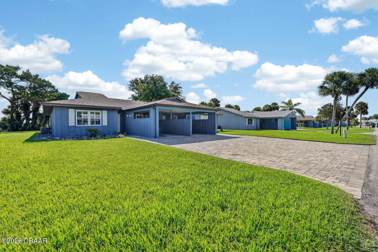 1136 Harbour Point Drive, Port Orange, FL 32127 Photo