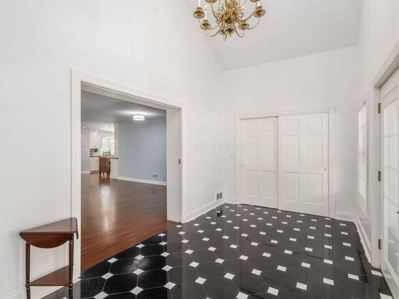 5809 Olentangy Boulevard , Columbus, OH 43085 Photo 6