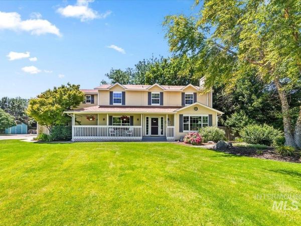 7201 W El Caballo Dr, Boise, ID 83704