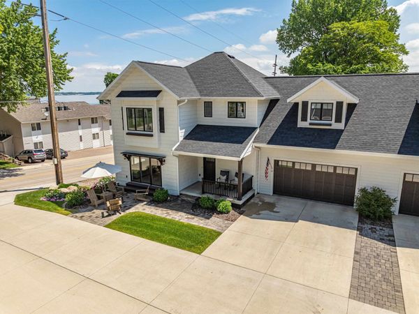 171 Linden Drive, Unit D, Arnolds Park, IA 51331