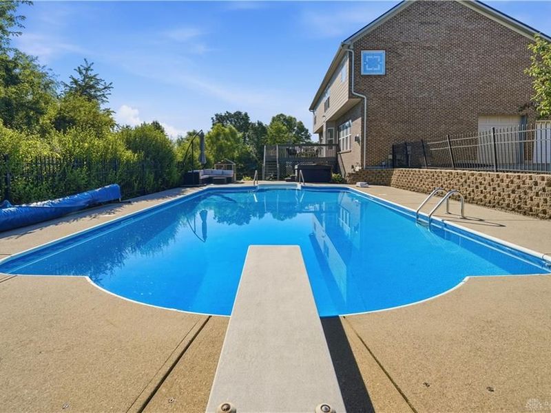 6272 Chappellfield Drive, West Chester, OH 45069 Photo 3