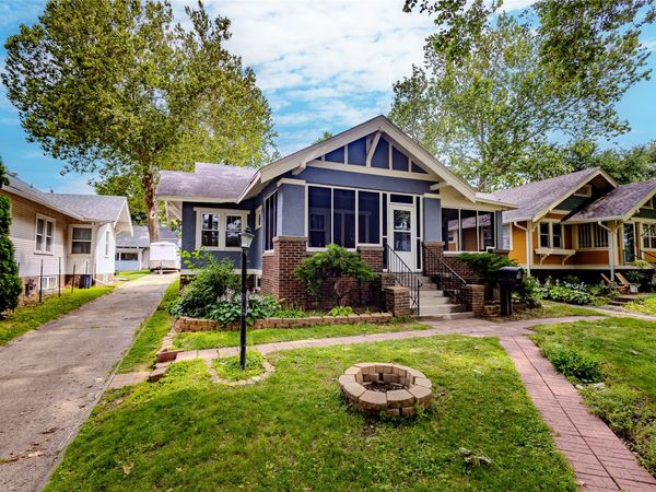 1448 Thompson Avenue , Des Moines, IA 50316