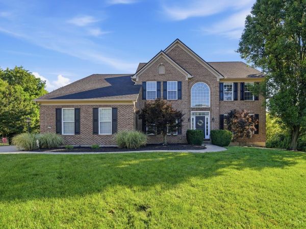 6272 Chappellfield Drive, West Chester, OH 45069