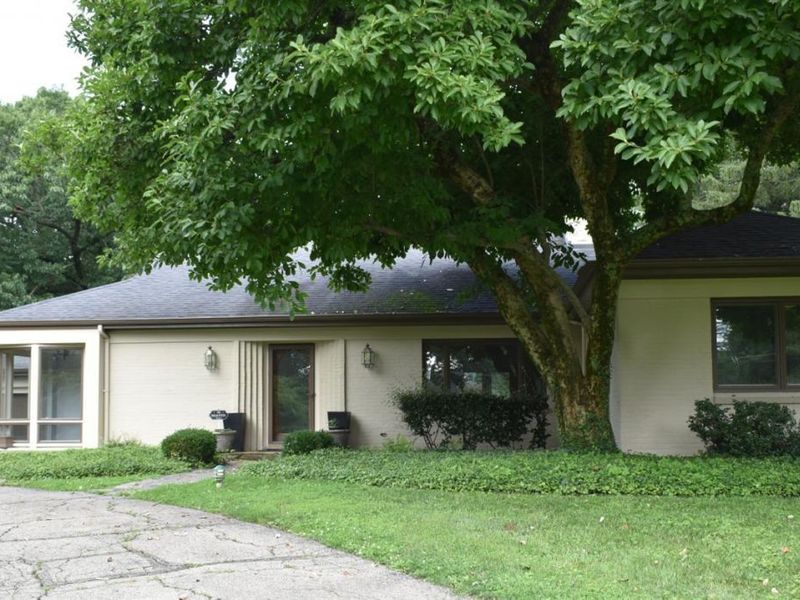 2646 Fair Oaks Lane, Amberley, OH 45237 Photo 2