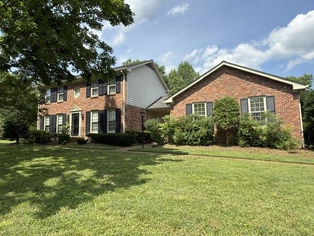 6308 Kingsbury Dr, Brentwood, TN 37027 Main Photo