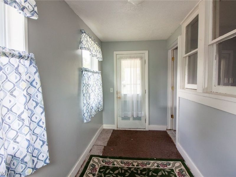 1869 Springfield Center Road, Akron, OH 44312 Photo 12