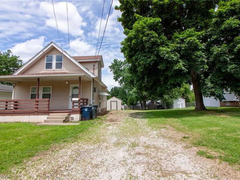 1869 Springfield Center Road, Akron, OH 44312 Photo 2