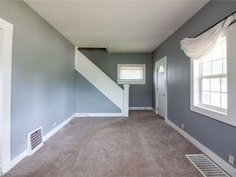 1869 Springfield Center Road, Akron, OH 44312 Photo 5