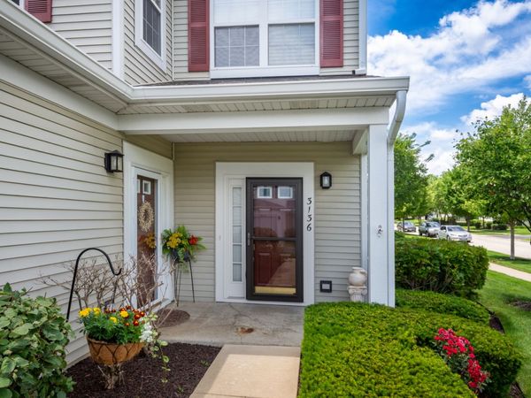 3136 Falling Waters Lane , Unit 1, Lindenhurst, IL 60046