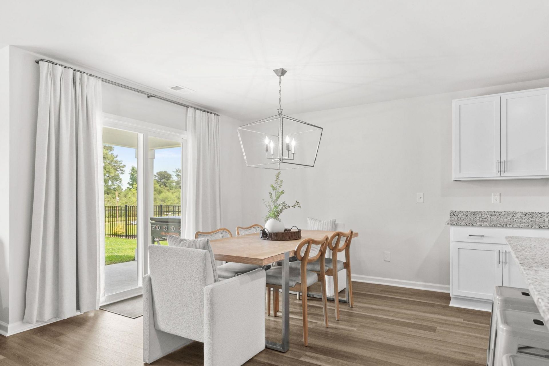 3477 Ashridge Way Photo 16