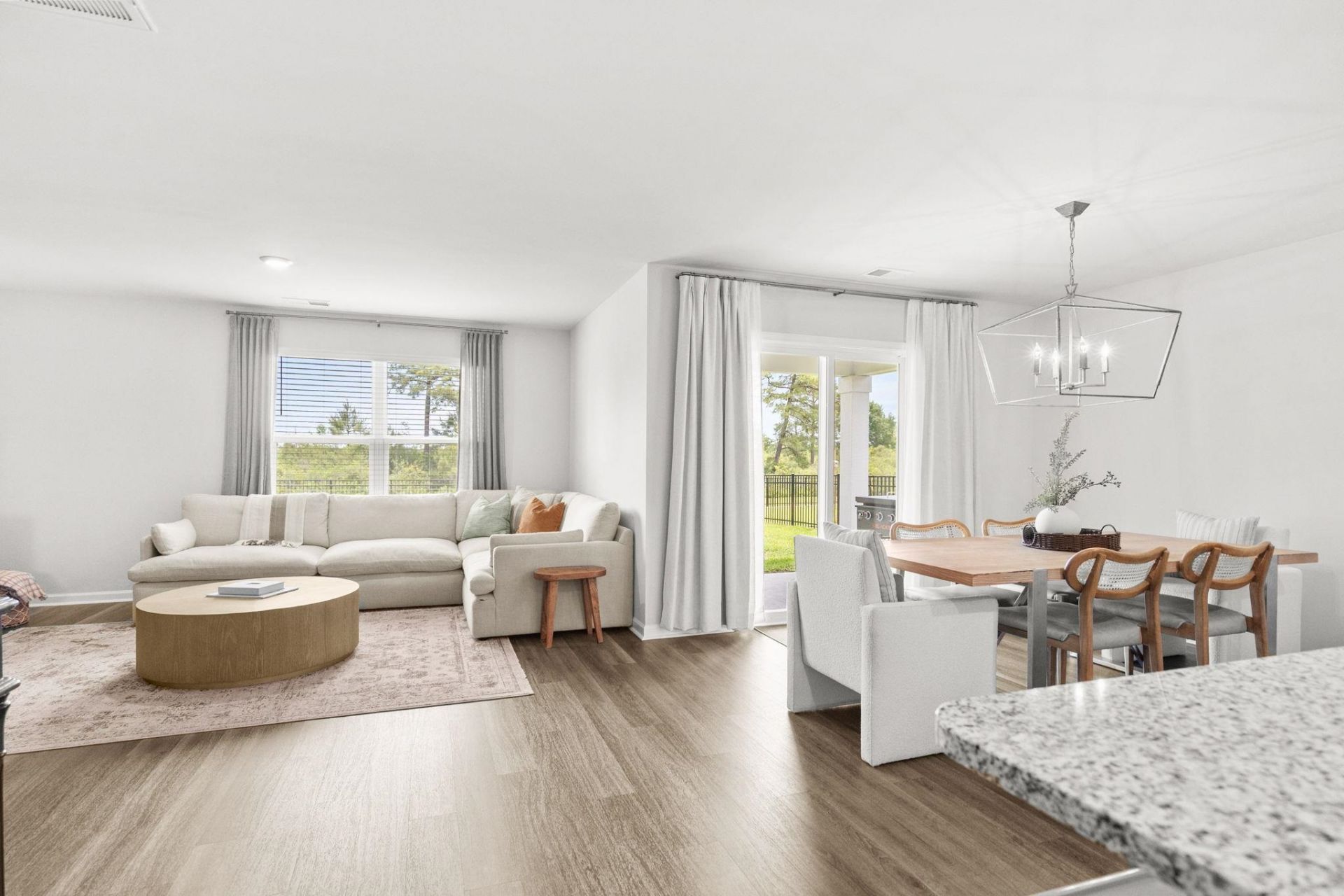 3477 Ashridge Way Photo 9