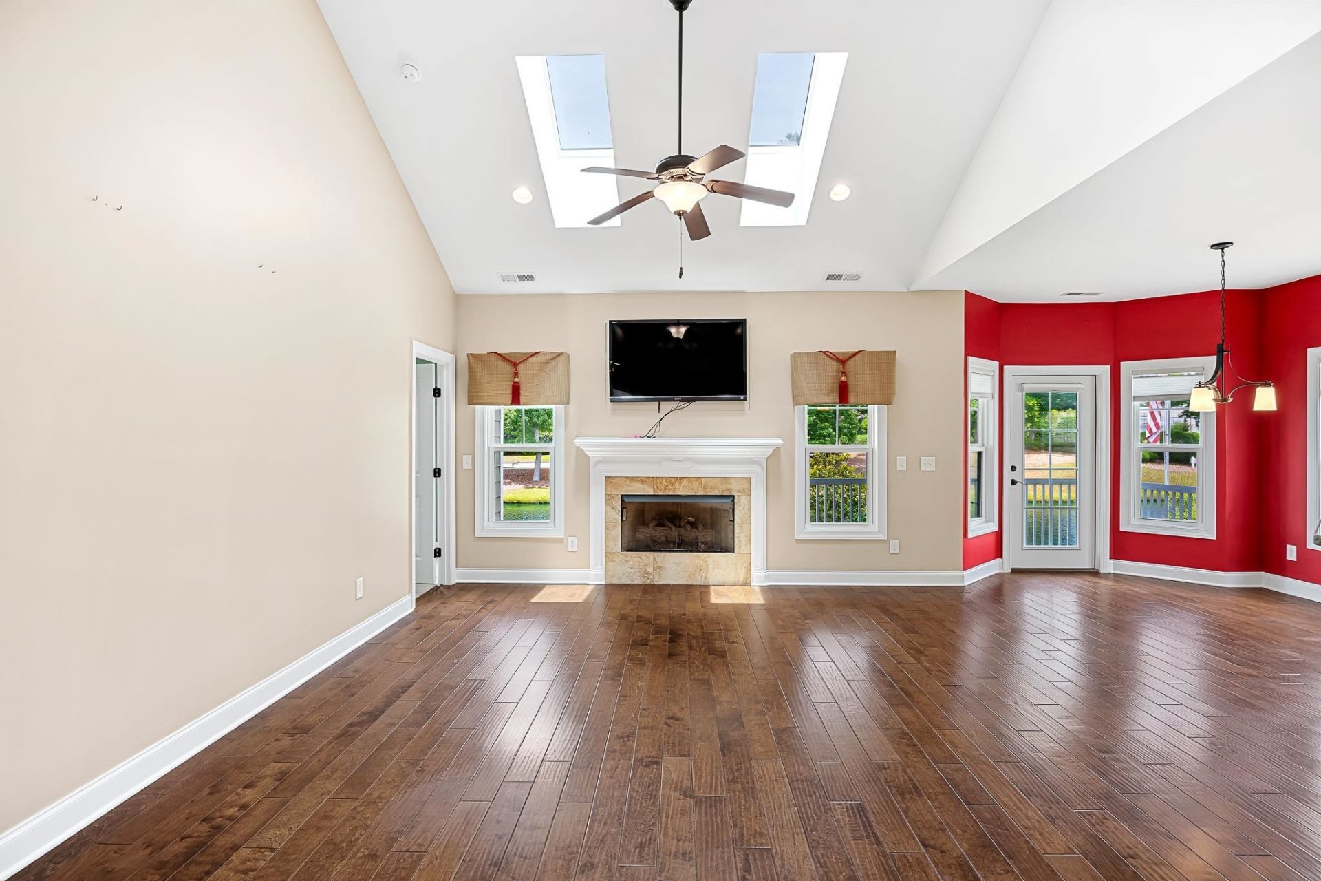 910 Watermark Ct.  Photo 11