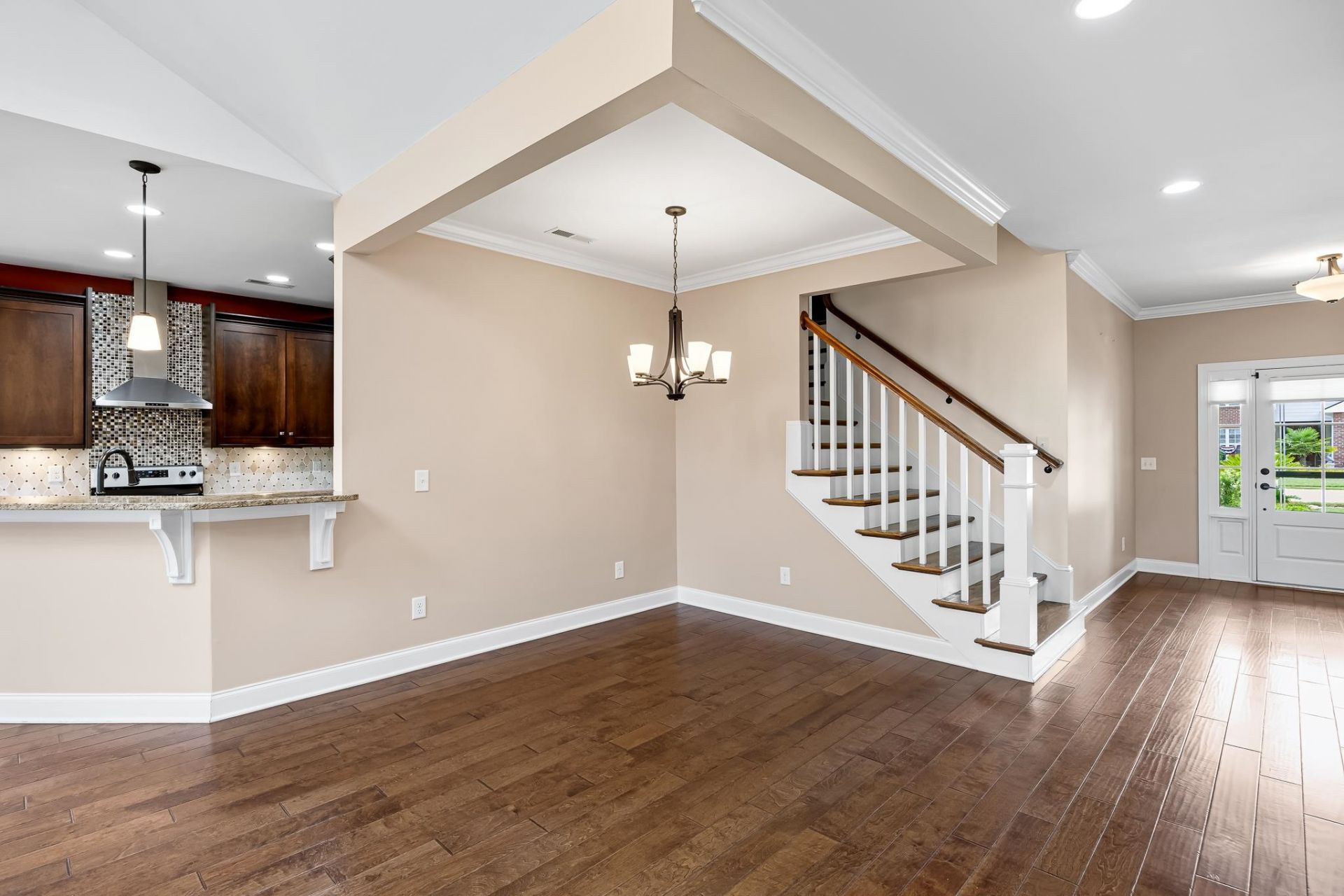 910 Watermark Ct.  Photo 16
