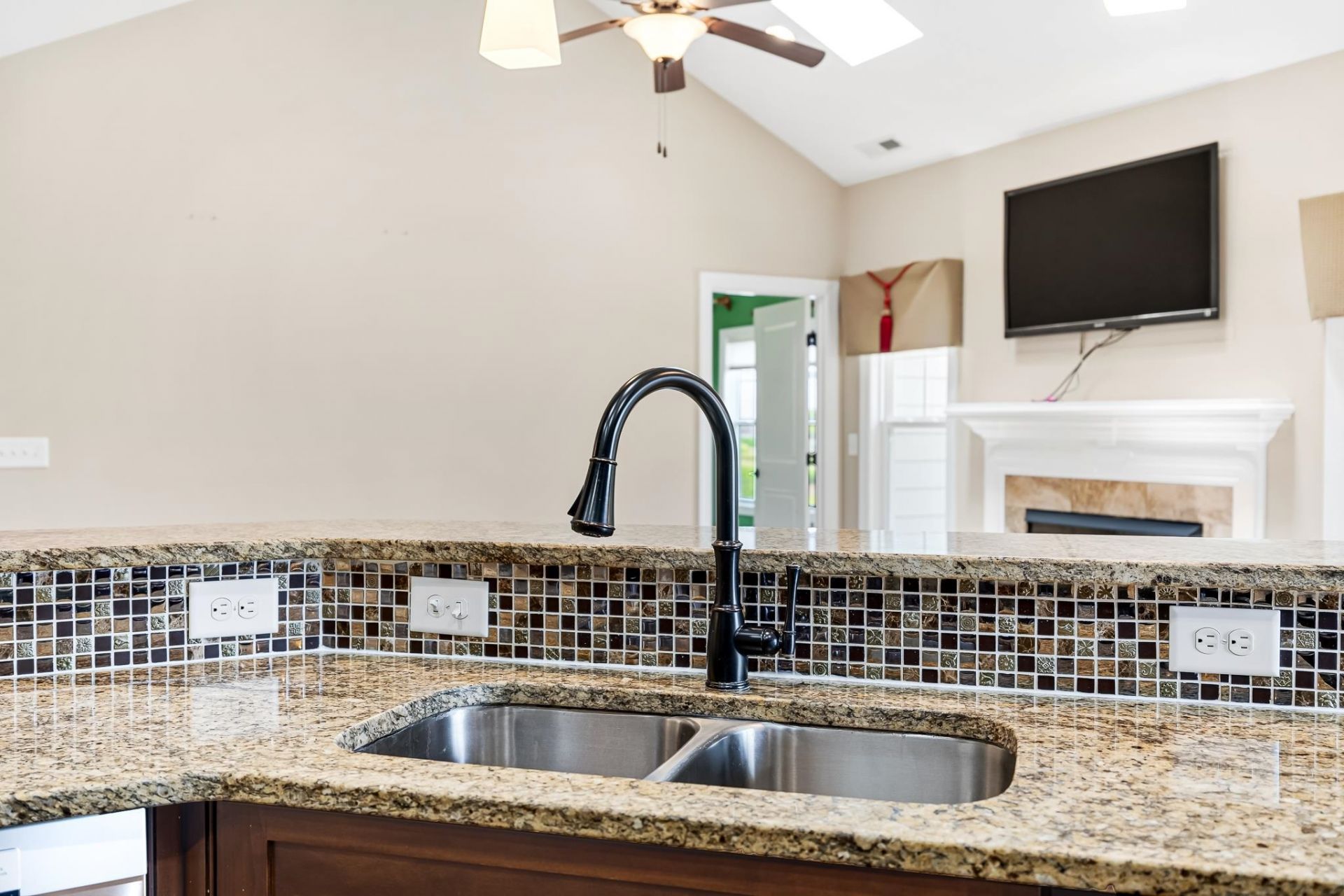 910 Watermark Ct.  Photo 23