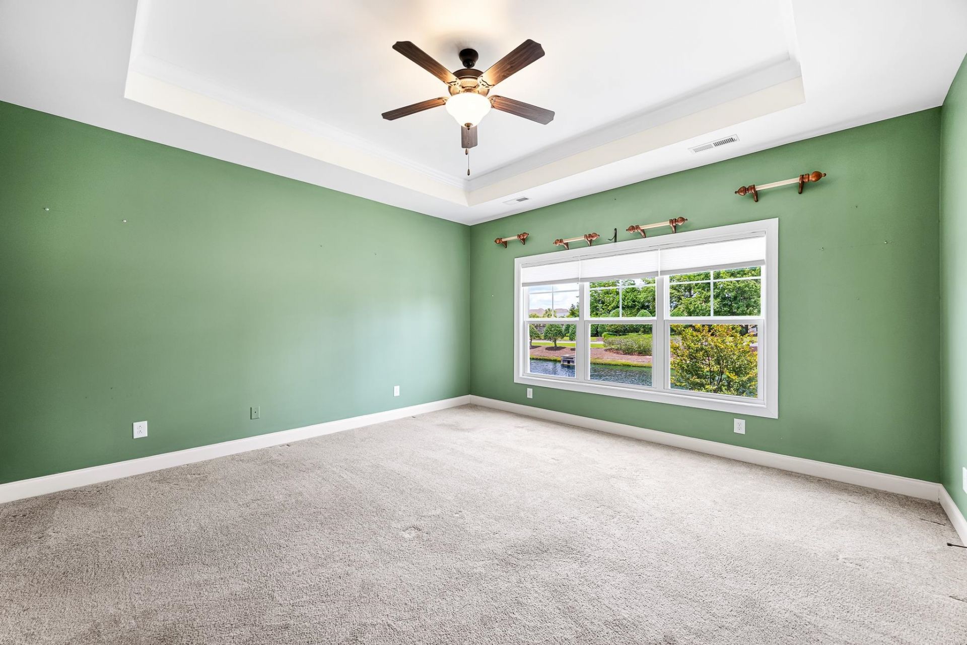 910 Watermark Ct.  Photo 32