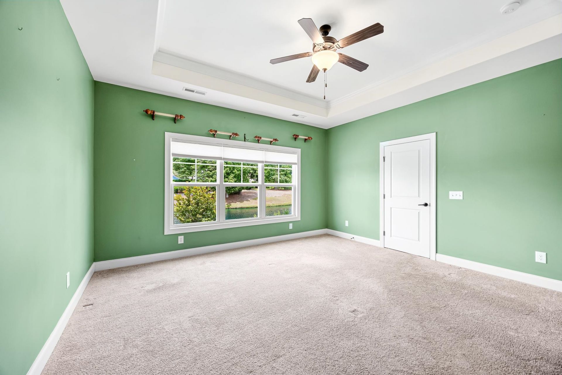 910 Watermark Ct.  Photo 33