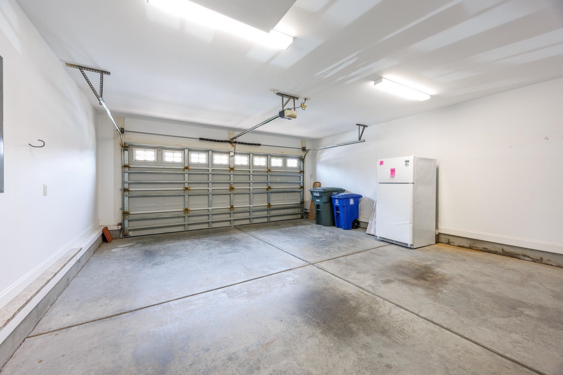 910 Watermark Ct.  Photo 49