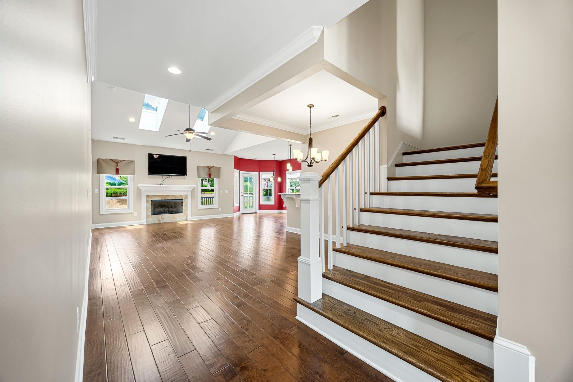 910 Watermark Ct.  Photo 7