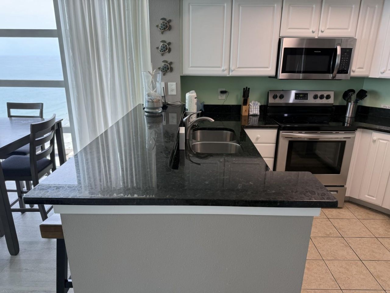 2504 N Ocean Blvd.  Photo 37