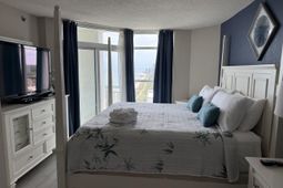 2504 N Ocean Blvd.  photo 4
