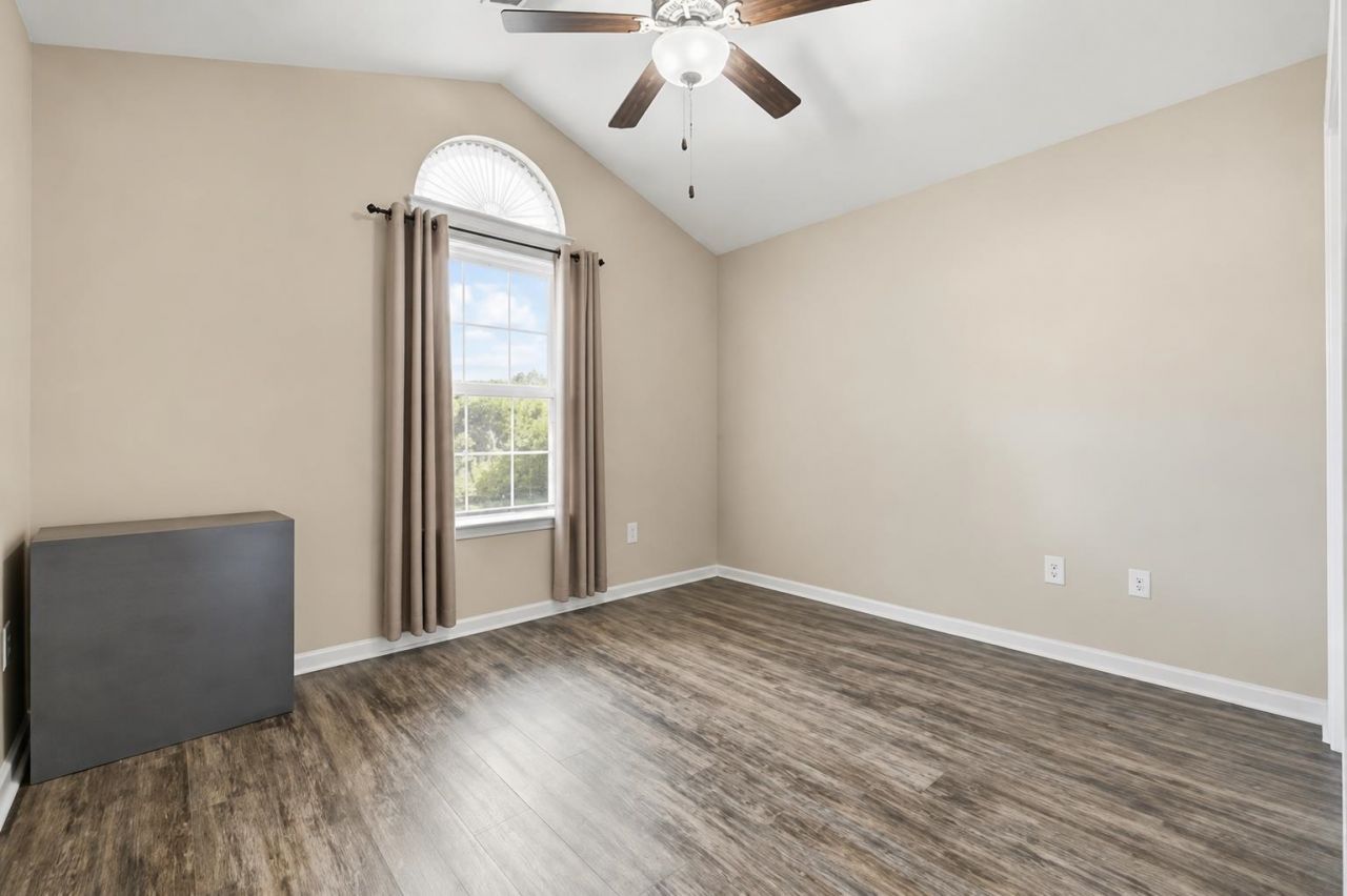 154 Heath Dr. Photo 19