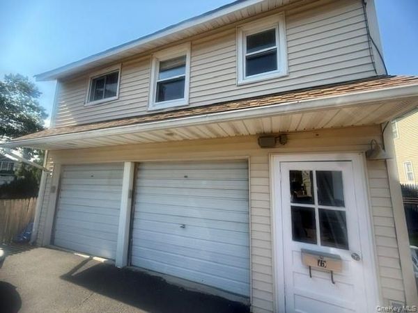 75 Hillside Avenue , Manhasset, NY 11030