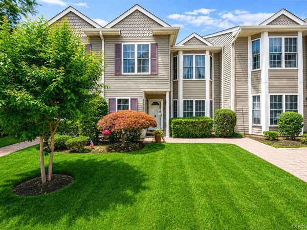 1130 Savoy Drive , Melville, NY 11747