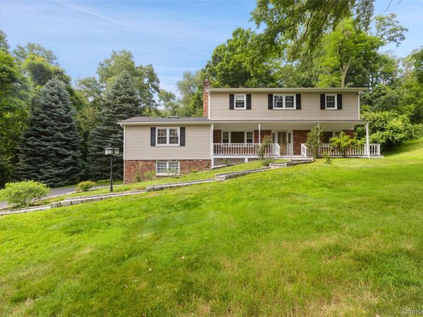 2 Lalli Drive , Katonah, NY 10536