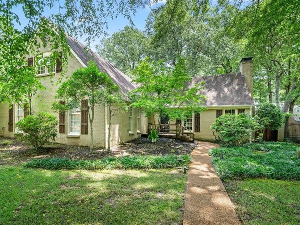 1380 POPLAR ESTATES PKY, Germantown, TN 38138