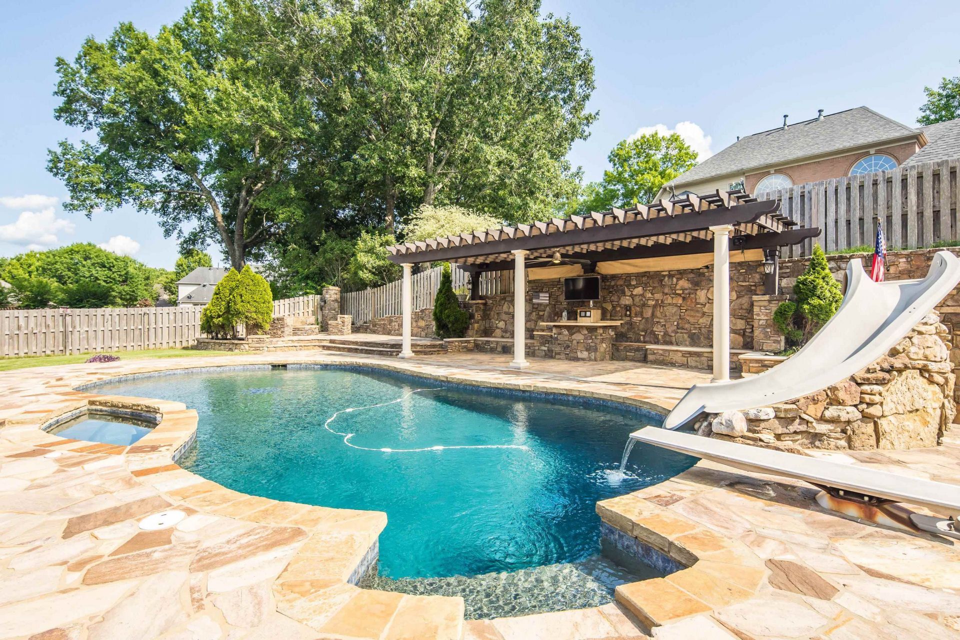 1817 LILES LN Collierville, TN 38017