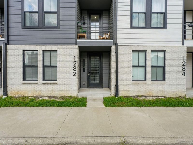 1282 Oak Street , Columbus, OH 43205 Photo 2