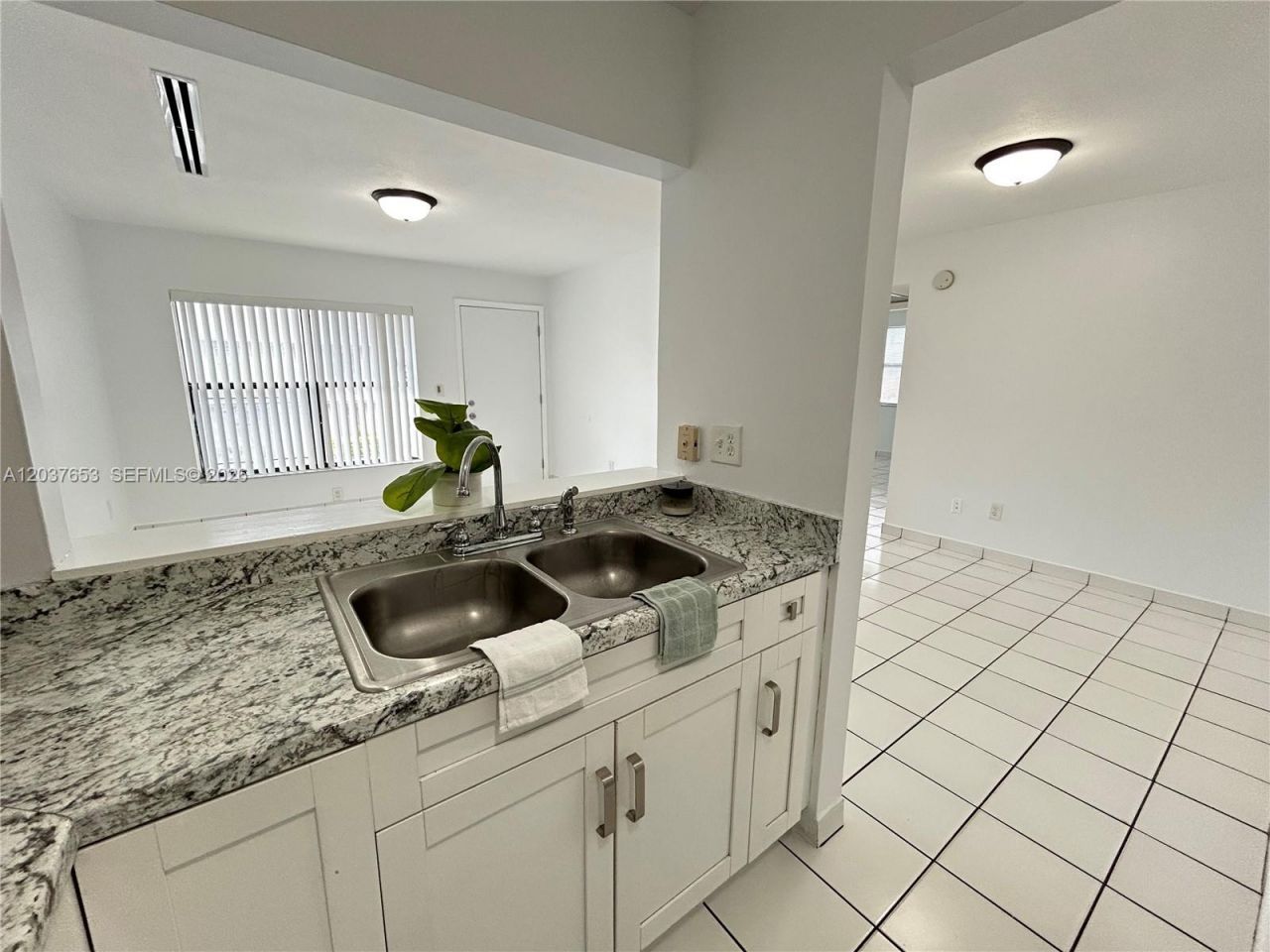 15332 SW 72nd St , Unit 6-22, Miami, FL 33193 Photo