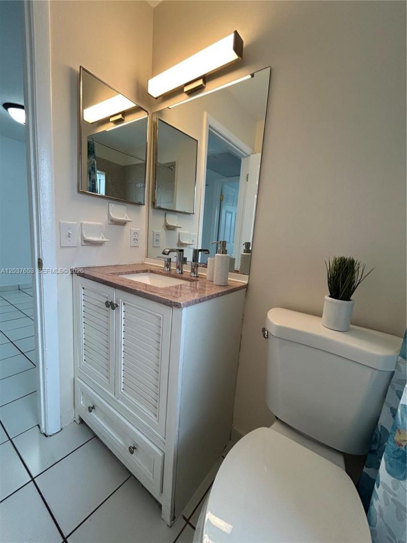 15332 SW 72nd St , Unit 6-22, Miami, FL 33193 Photo