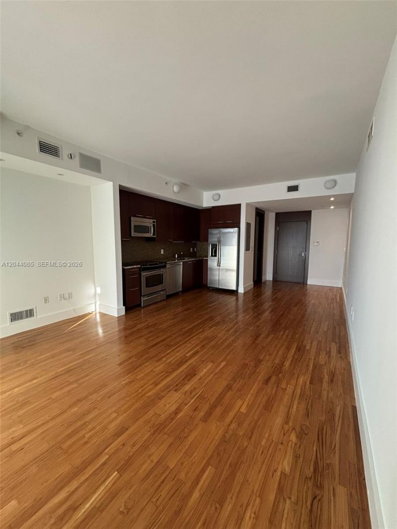 2001 Meridian Ave , Unit 309, Miami Beach, FL 33139 Photo