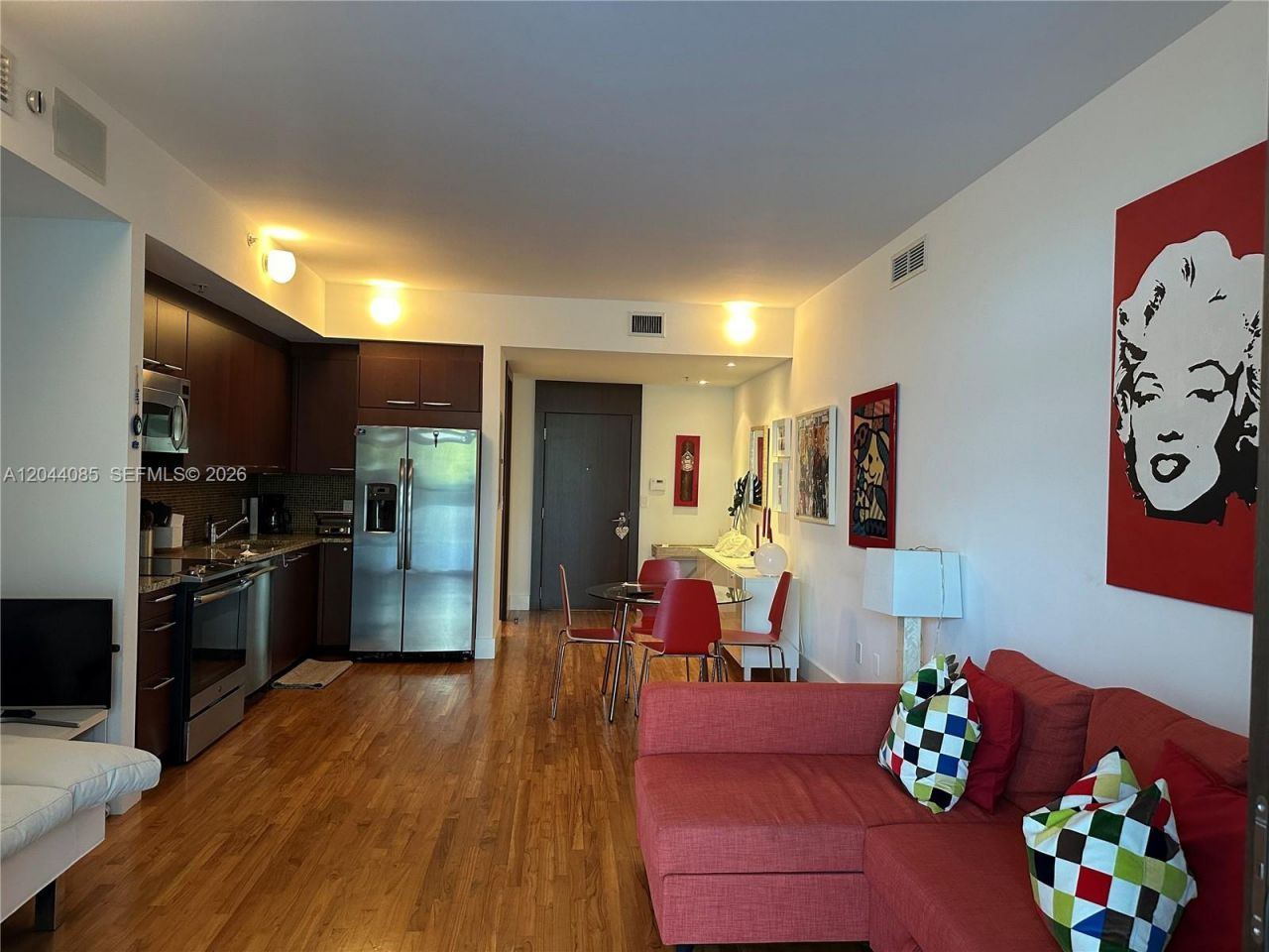 2001 Meridian Ave , Unit 309, Miami Beach, FL 33139 Photo