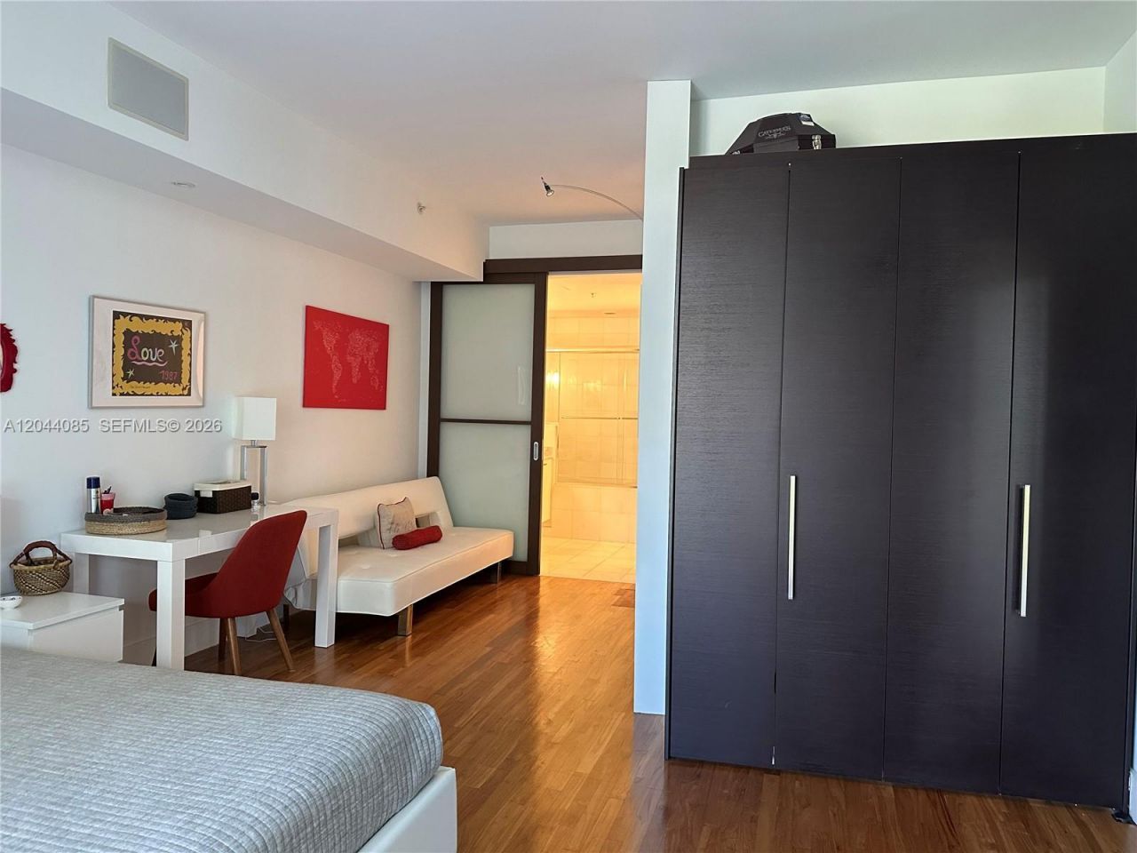 2001 Meridian Ave , Unit 309, Miami Beach, FL 33139 Photo
