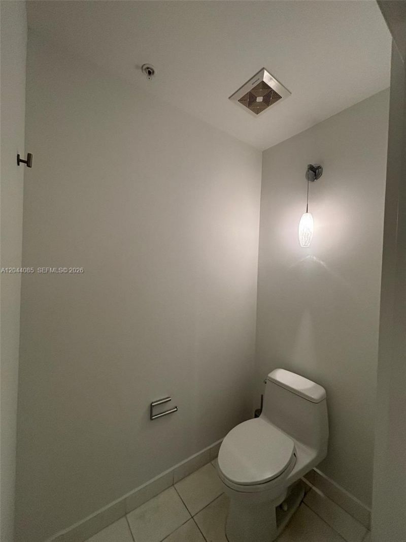 2001 Meridian Ave , Unit 309, Miami Beach, FL 33139 Photo