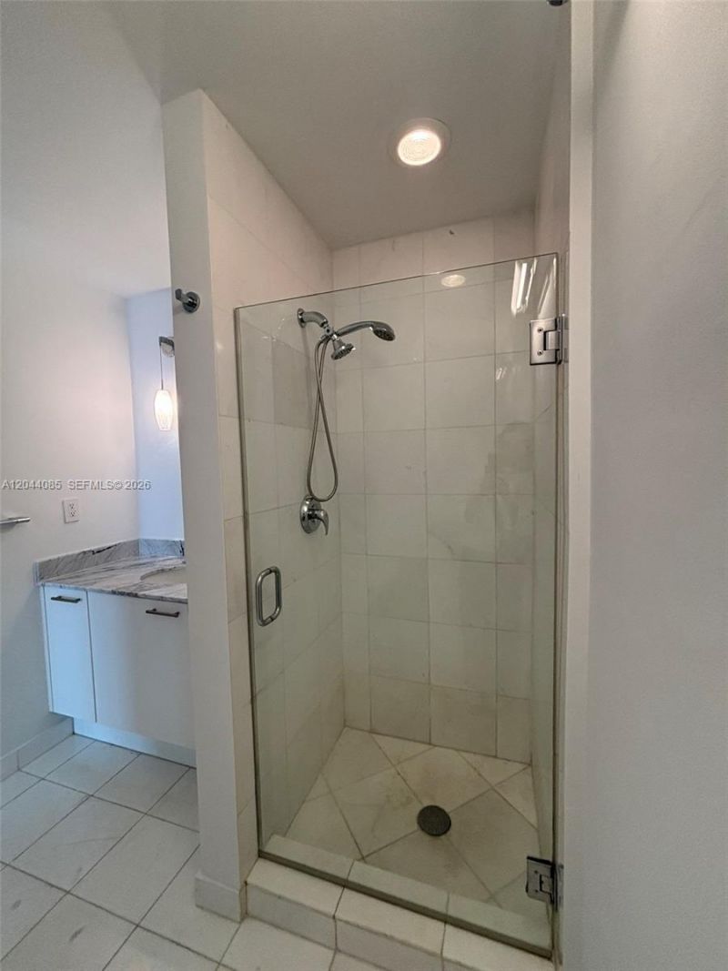 2001 Meridian Ave , Unit 309, Miami Beach, FL 33139 Photo