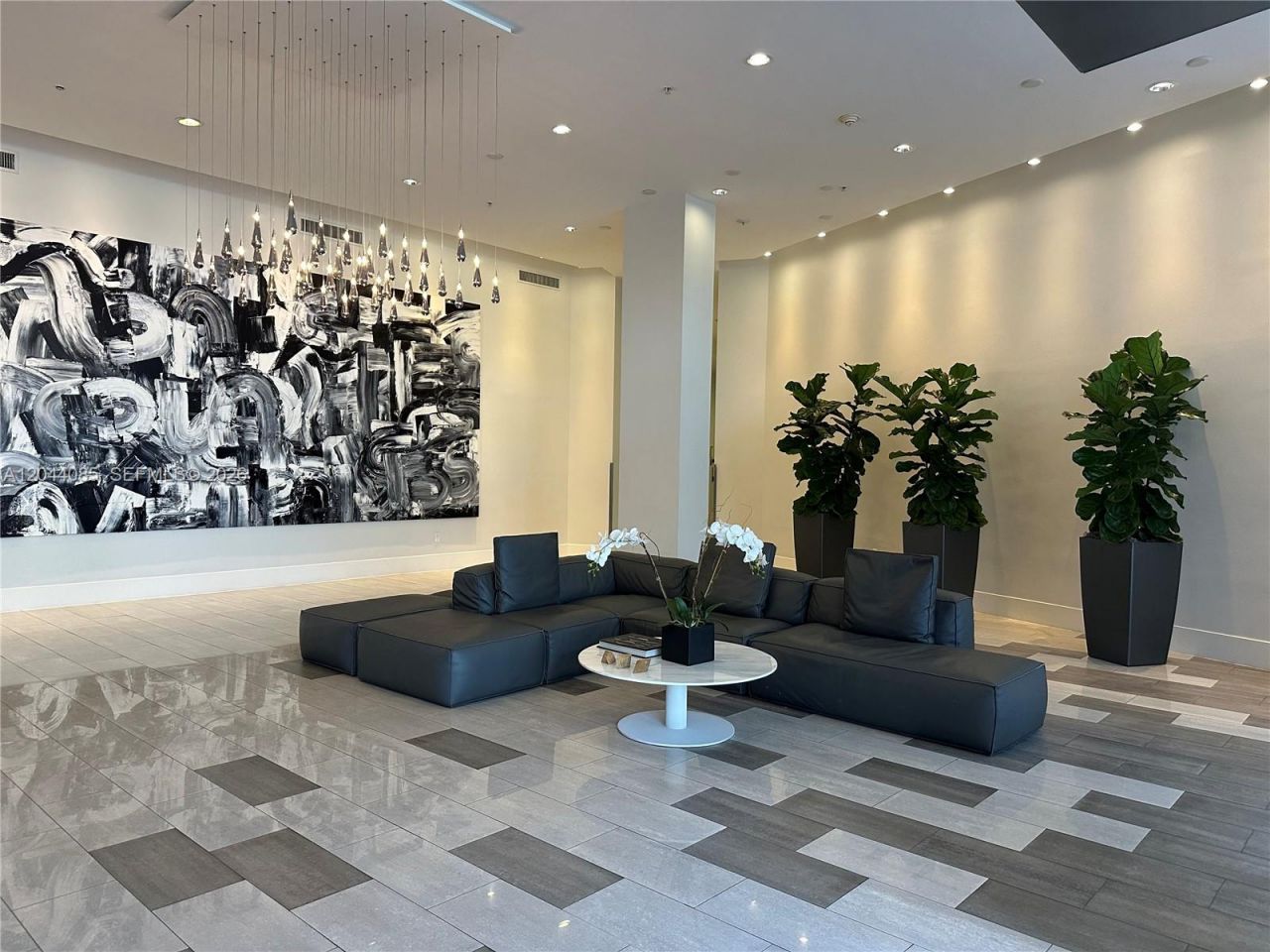 2001 Meridian Ave , Unit 309, Miami Beach, FL 33139 Photo