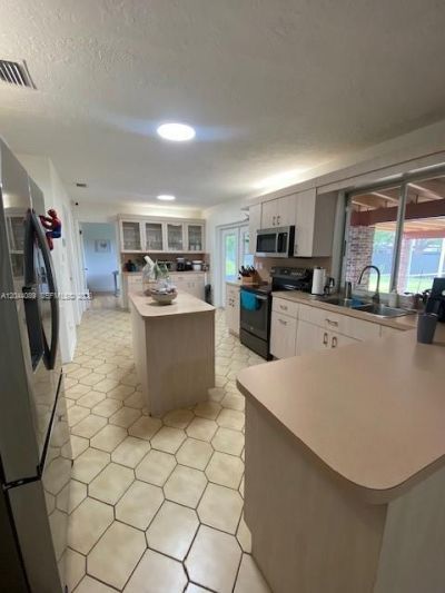 9760 SW 128th St, Miami, FL 33176 Photo
