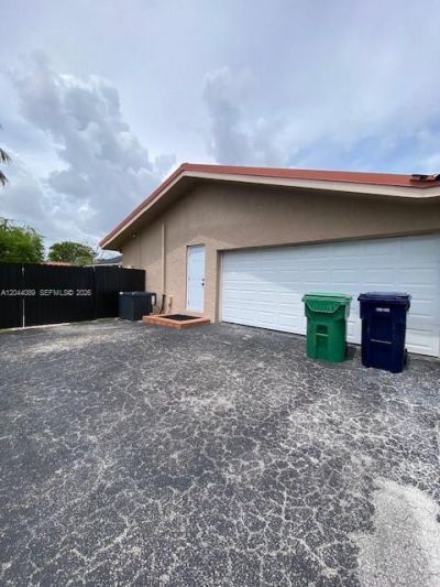 9760 SW 128th St, Miami, FL 33176 Photo