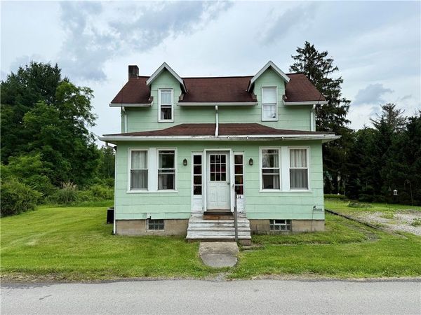 114 Stewarton, Mill Run, PA 15464