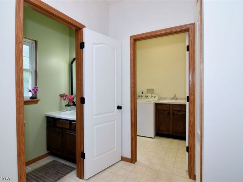 6967 Auburn Ridge Drive, Concord Township, OH 44077 Photo 18