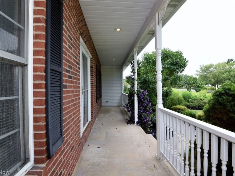 6967 Auburn Ridge Drive, Concord Township, OH 44077 Photo 2