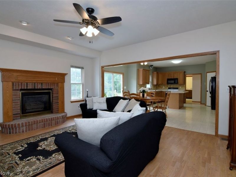6967 Auburn Ridge Drive, Concord Township, OH 44077 Photo 9