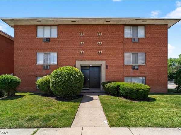 4578 E 131st Street, Garfield Heights, OH 44105