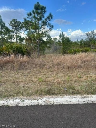 1115 Bayliss St E, Lehigh Acres, FL 33974 Photo